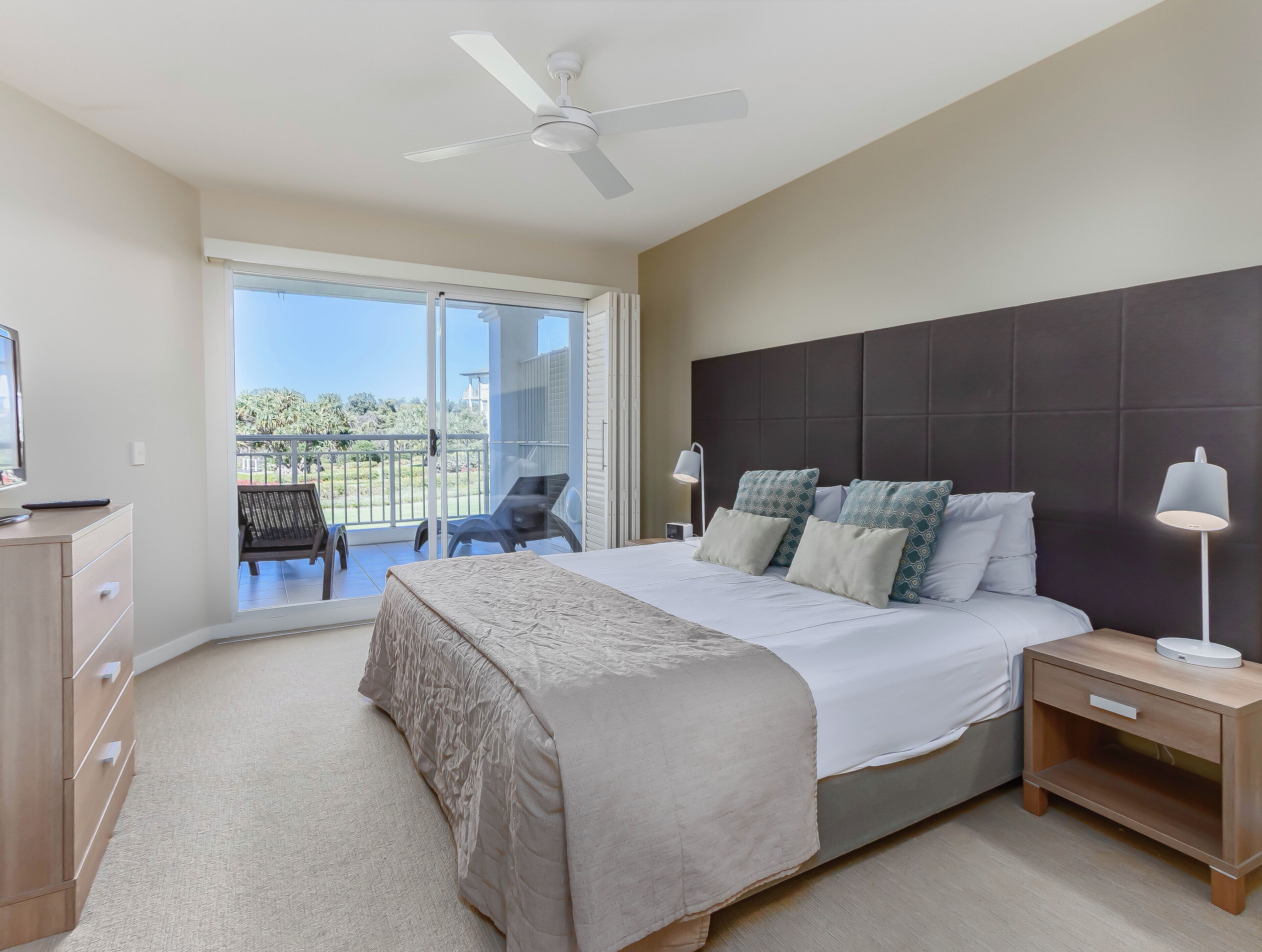 One Bedroom Spa Suite | Individually decorated, individually furnished, iron/ironing board