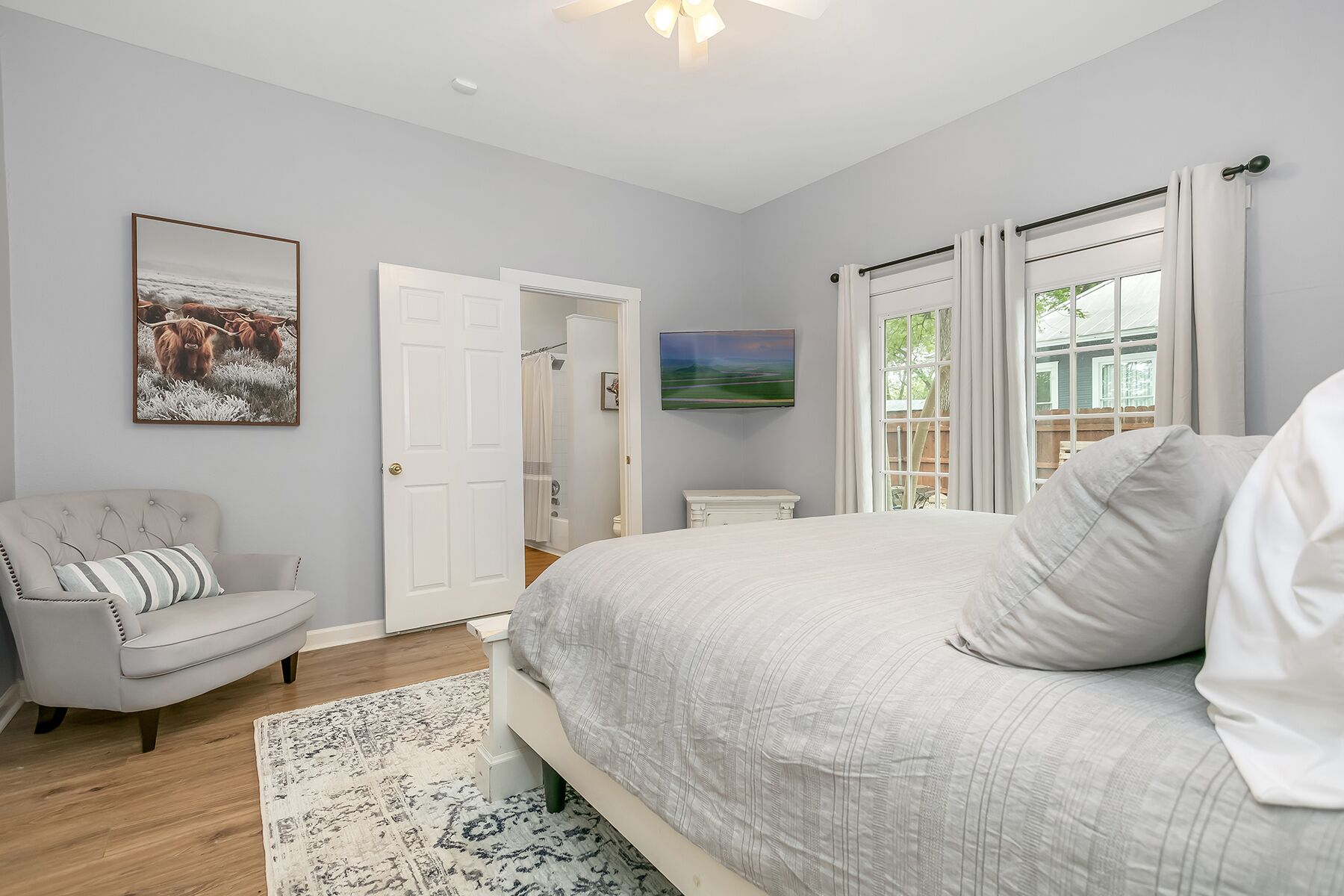 2 bedrooms, iron/ironing board, free WiFi, bed sheets