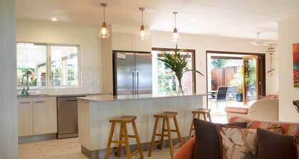 Alani - Absolute Beachfront