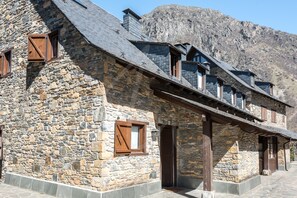 Exterior - Casa Nere (Salardú)