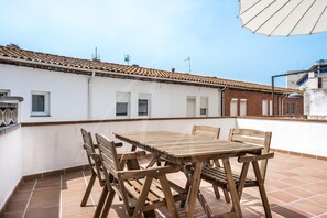 Outdoor dining - Casa Aigua Blava (Palamós)