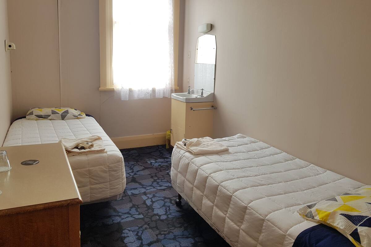 Basic Twin Room, 2 Single Beds | Free WiFi