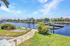 Marina - AMAZING!! Remodeled Punta Gorda waterfront home; HEATED SALT POOL; golf nearby (Punta Gorda)