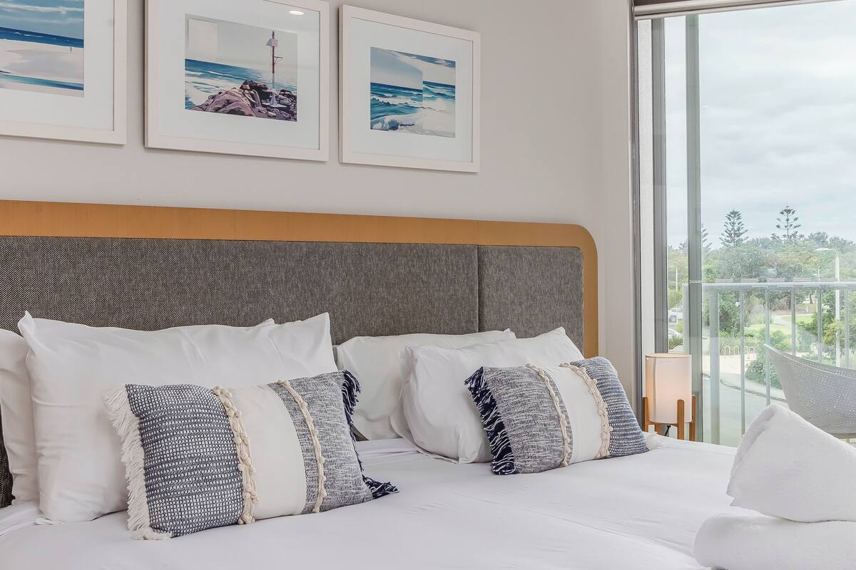 Leilighet, 2 soverom (Spa Suite) | Wi-fi (inkludert), individuelt dekorert og individuelt innredet