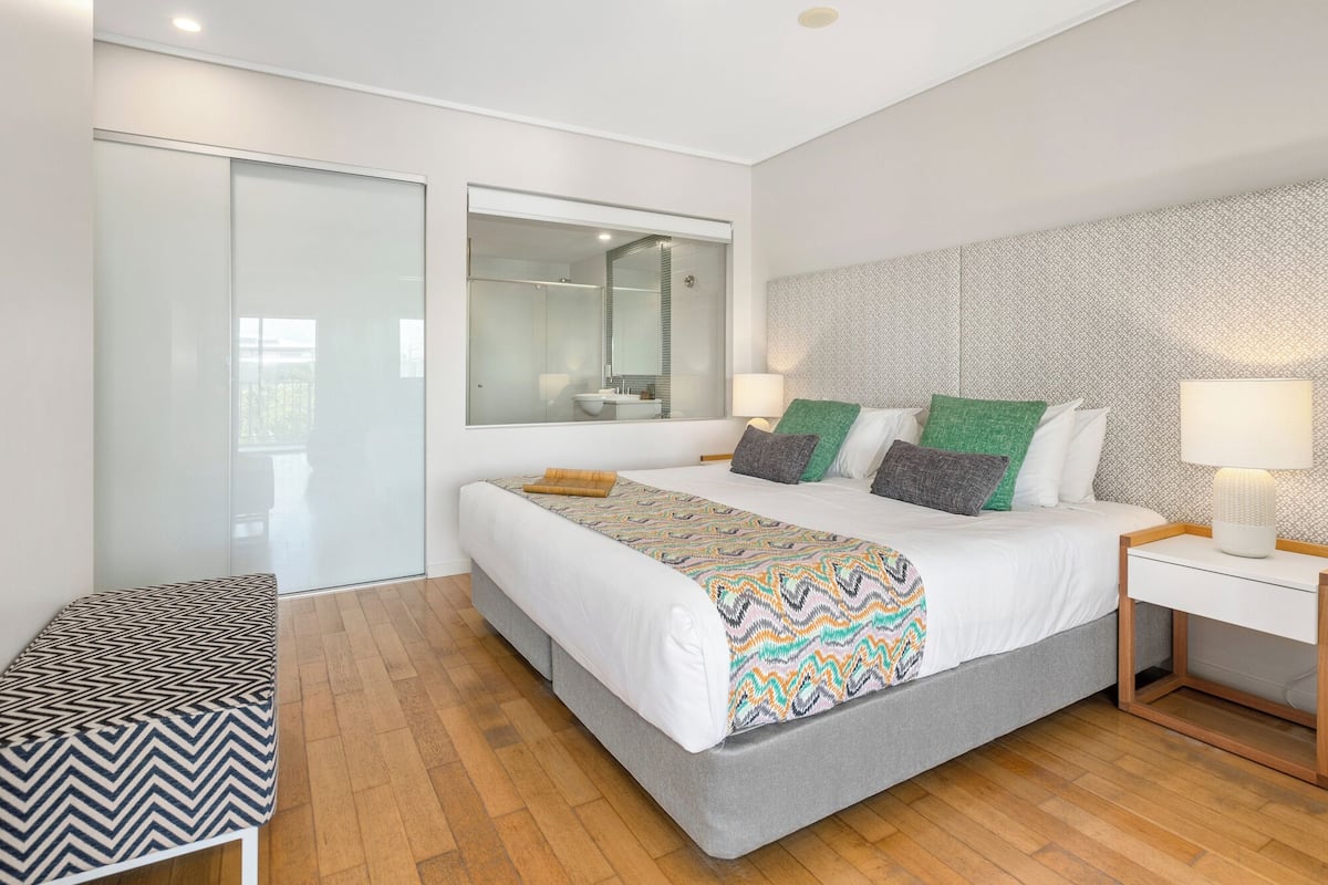1 habitación, decoración personalizada y muebles diferentes