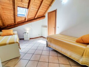 3 bedrooms, travel crib, free WiFi