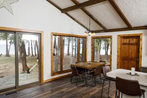 Dining - Waterfront home with Panoramic Views of the bay- Southern Door County! (Brussels)