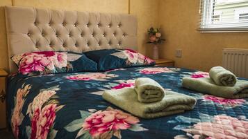2 bedrooms, WiFi, bed sheets