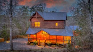 Cabin, 5 Bedrooms | Exterior - Lazy Dayz Getaway by Escape to Blue Ridge (Blue Ridge)