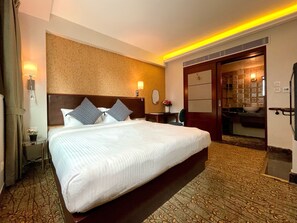 Duplex Room At Top Level | In-room safe, desk, blackout curtains, free WiFi