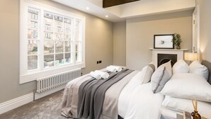Room - Spirit Merchant House (Bath)