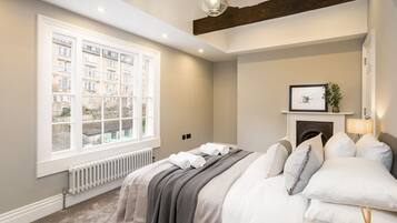 Luxury House, Private Bathroom, City View (Spirit Merchant House) | 3 bedrooms