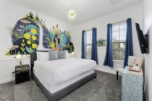 5 chambres, fer et planche à repasser, lit de bébé portatif