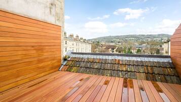 Deluxe House, Private Bathroom, City View (Wine Merchant House) | Garden