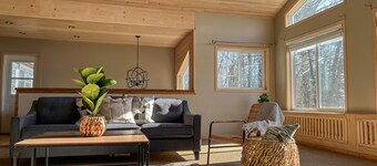 Ahmic Lake Resort's 5-bedroom Luxury House