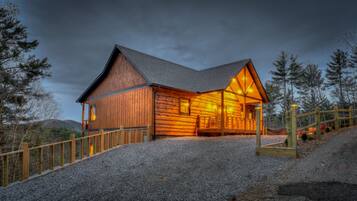 Cabin, 3 Bedrooms | Exterior