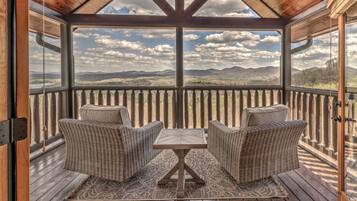 Cabin, 3 Bedrooms | Balcony