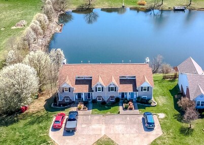 Bourbon Trail Lakehouse - Pet Friendly!