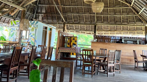 Unclassified image, 1 of 77, button - La Fontana Restaurant & Bungalows (Kendwa)