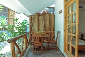 Terrace/patio - La Fontana Restaurant & Bungalows (Kendwa)