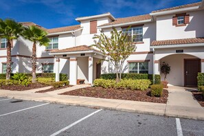 Exterior - Champions Gate- Ru1095 (Davenport)