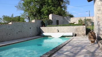 Piscine extérieure, piscine chauffée