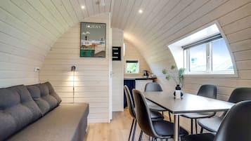 Luxury Cabin, Multiple Beds | Free WiFi, wheelchair access