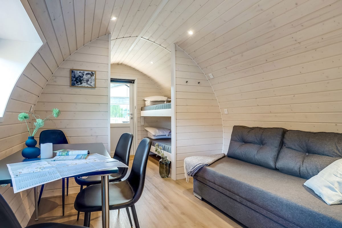 Luxury Cabin, Multiple Beds