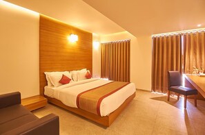 Deluxe Double Room | Iron/ironing board, free WiFi - 7Wonders Hotel (Gandhinagar)