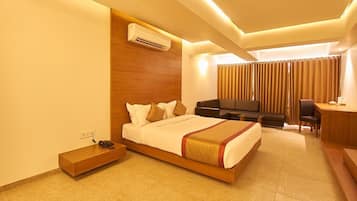 Premium Double Room | Iron/ironing board, free WiFi