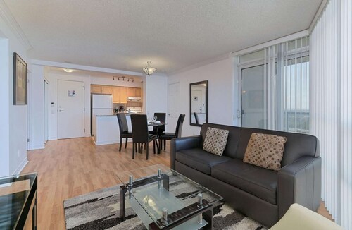 2 Bedroom/2 Bathroom Suite