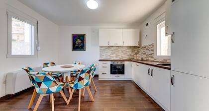 Lovely 2Bdr Villa Dora in in Peaceful Atmosphere