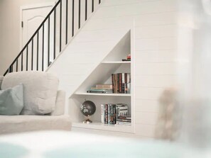 Interior - Fresno Home|Family Friendly Loft| 3/2.5 | Garage (Fresno)