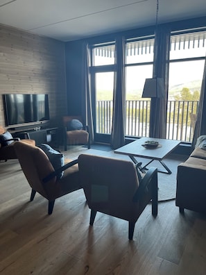 Apartament prèmium | 3 dormitoris, mobiliari individual i habitacions insonoritzades