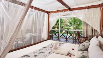 Bàn, bộ trải giường