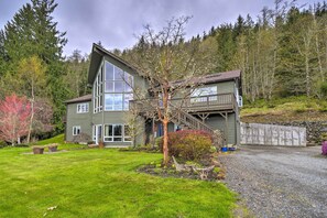 Exterior - Idyllic Retreat ~ 20 Mi to Olympic National Park! (Port Angeles)