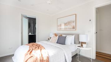 3 bedrooms, iron/ironing board, travel cot, free WiFi