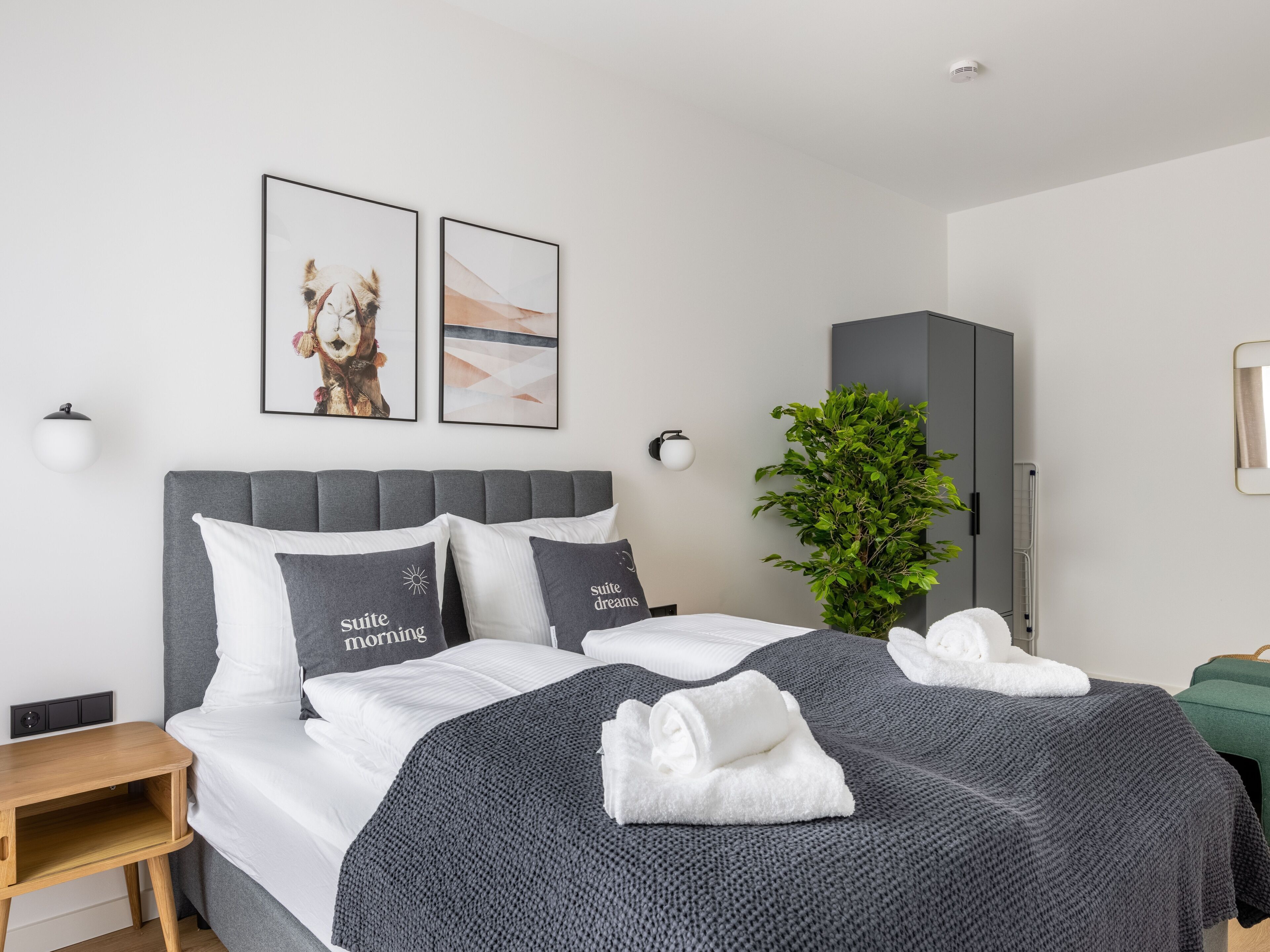 Literie de qualité, décor unique, ameublement unique