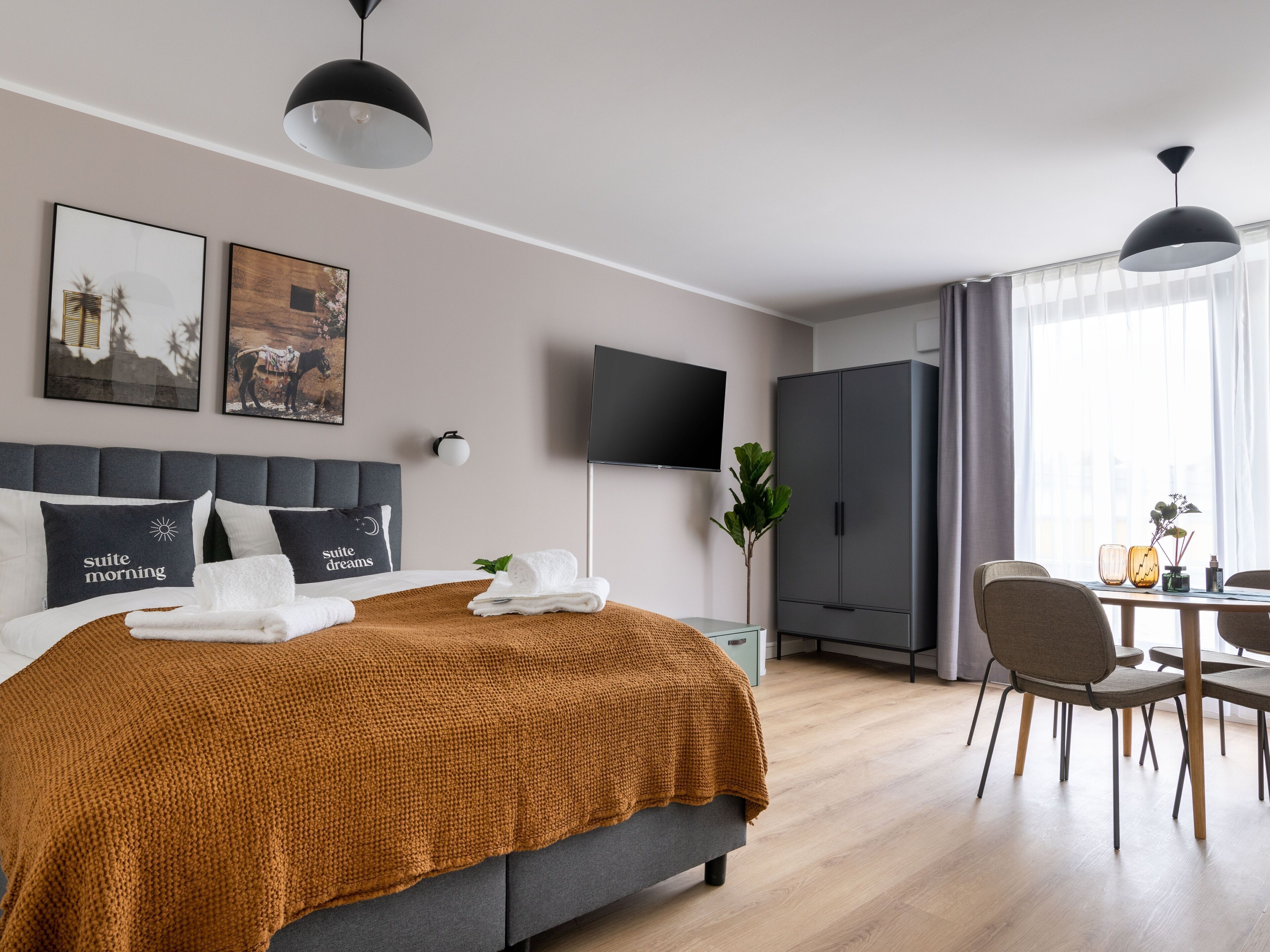 Literie de qualité, décor unique, ameublement unique