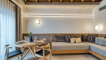 Luxury Suite With Pool View | Wohnbereich