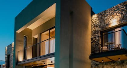 Capital Luxury Suites