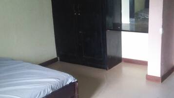 2 室のベッドルーム、WiFi (無料)、車椅子でアクセスできる設備