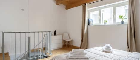 2 chambres, fer et planche Ă repasser, Wi-Fi gratuit, draps fournis