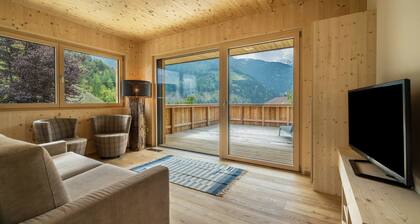 Appartement 'Naturapartments Alpreid Fichte' avec vue sur la montagne, terrasses et Wi-Fi
