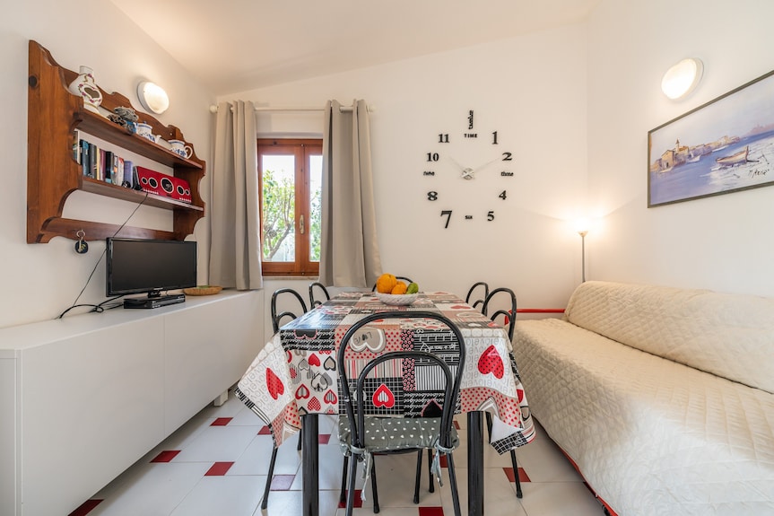 Villa 'Villetta Teresa' With Sea View, Private Garden, Terrace & A/c - Costa Rei