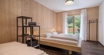 Apartment 'ALPREID Moderne Tanne' with Mountain View, Garden & Wi-Fi