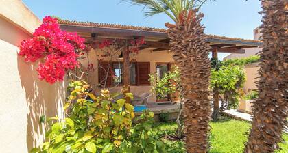 Holiday Home House Punta Nera close to the Beach with Sea View & Garden