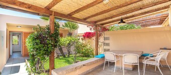 Ferienhaus Punta Nera in Strandnähe mit Meerblick und Garten