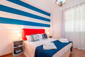 3 bedrooms, iron/ironing board, free WiFi, bed sheets