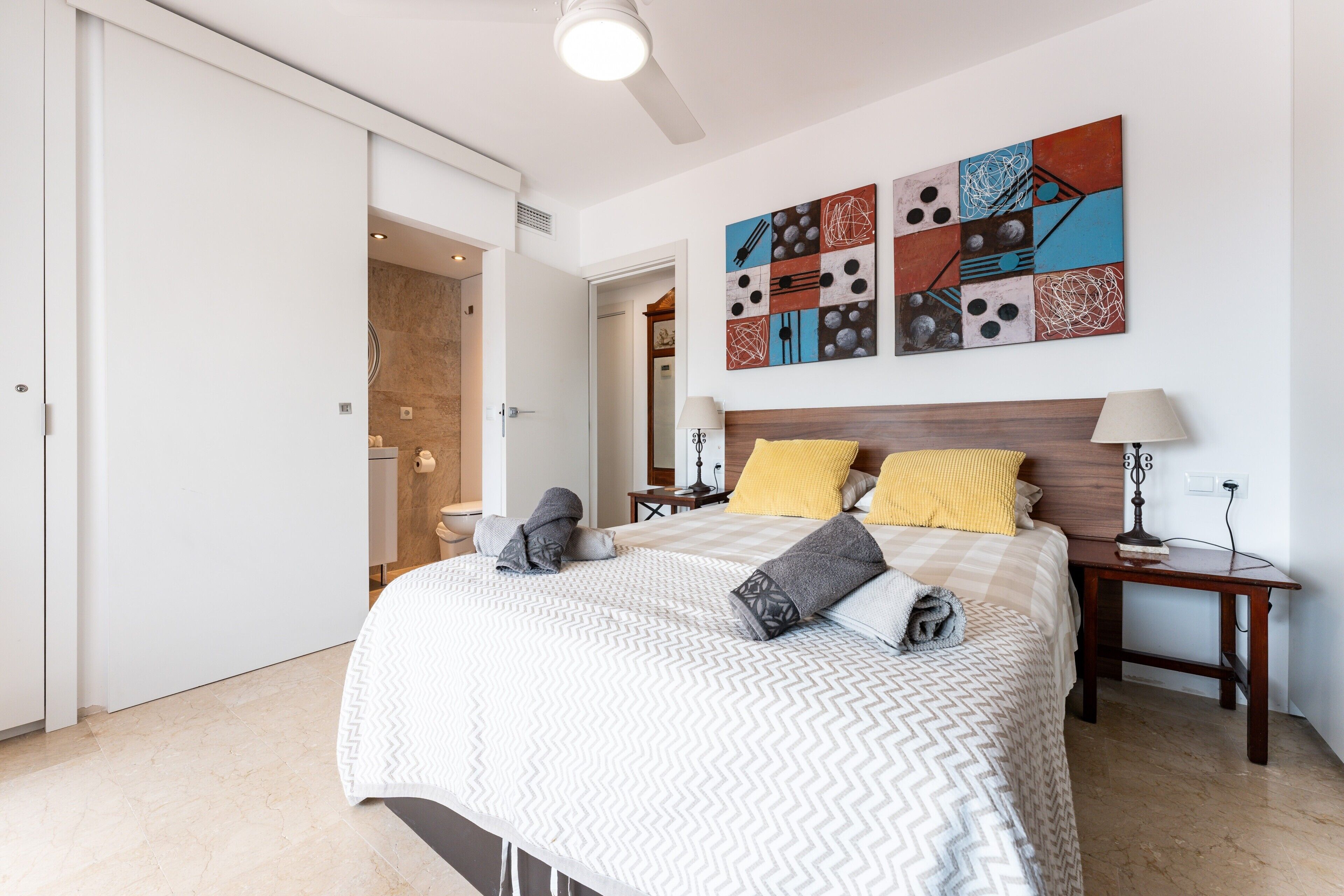 2 Schlafzimmer, Bügeleisen/Bügelbrett, kostenloses WLAN, Bettwäsche